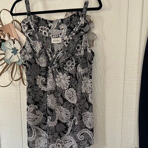 Avenue Black and White Floral Tank Top